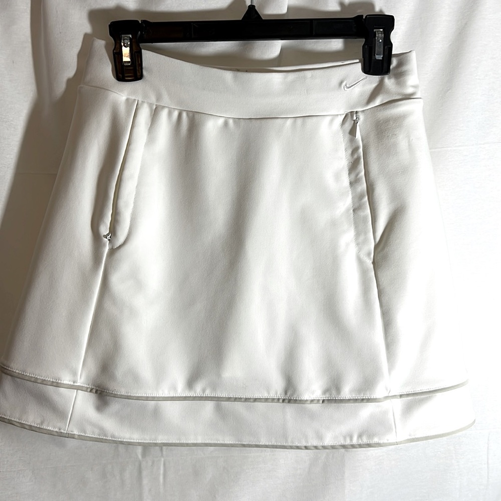 Nike women skirt-short -skort.